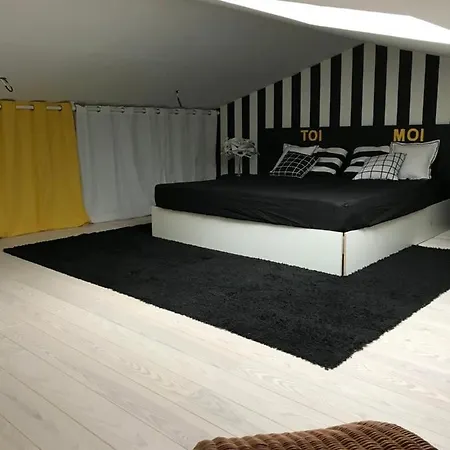 Au 29 Cocon Avec Jacuzzi Privatif Holiday home