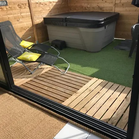 Au 29 Cocon Avec Jacuzzi Privatif * Longeves (Charente-Maritime)