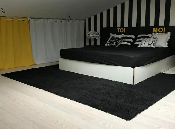 Au 29 Cocon Avec Jacuzzi Privatif Holiday home