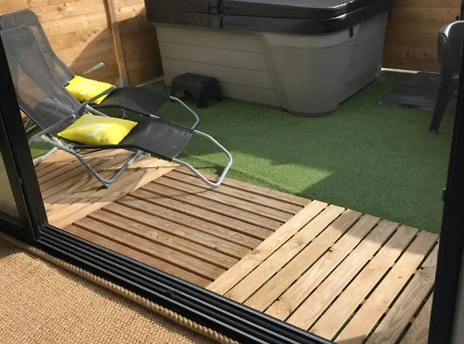 Au 29 Cocon Avec Jacuzzi Privatif * Longeves (Charente-Maritime)